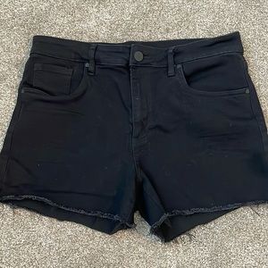 Kut from the Kloth women’s black jean shorts mid-rise size 10, scissor cut hem.